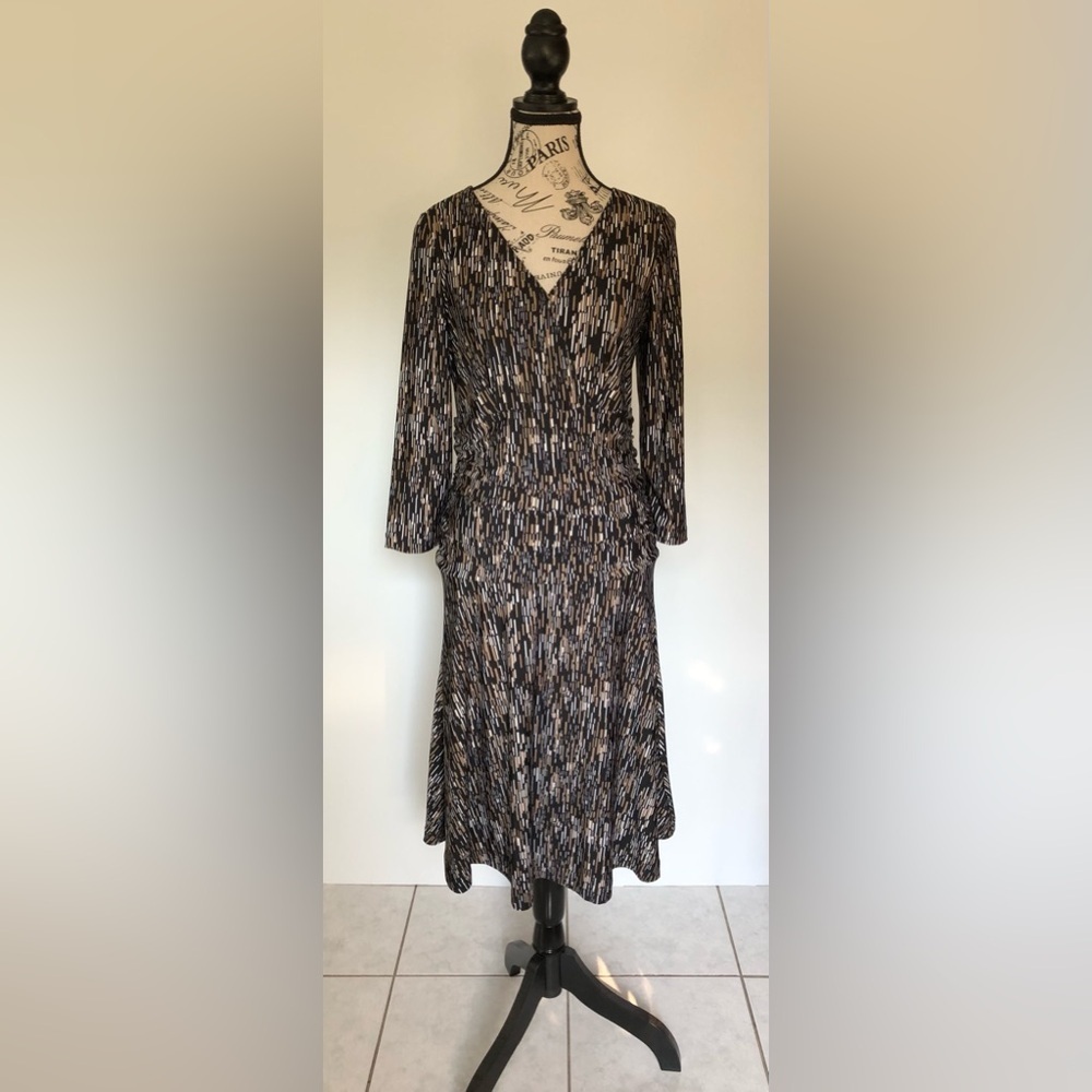 Reitmans Faux Wrap Midi Dress Black, White, Gold Size Medium